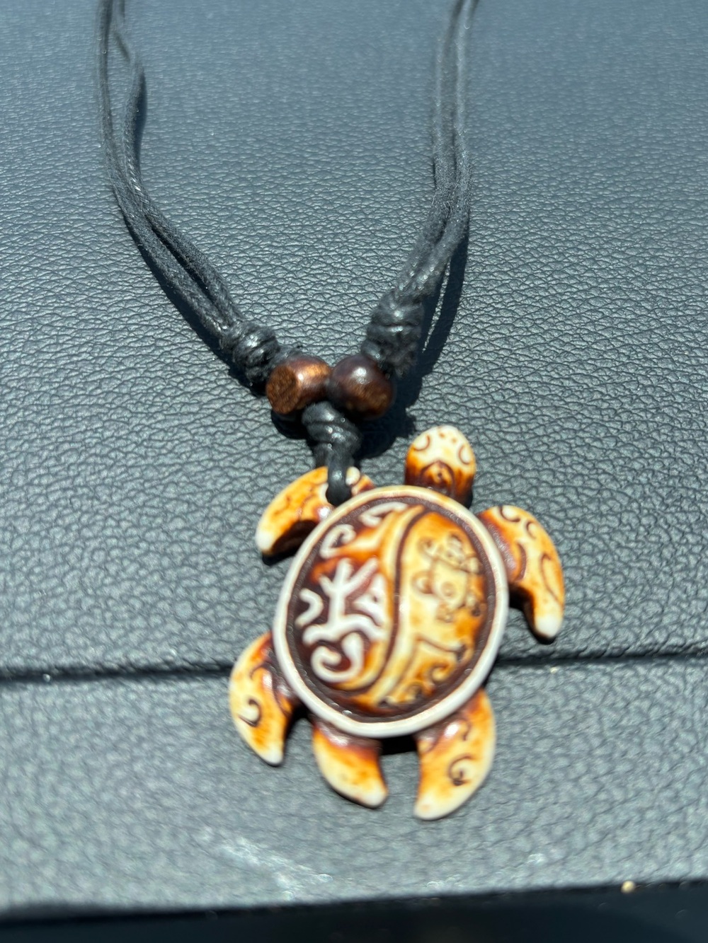 TAINO/PUERTO RICO TURTLE Necklace in Brown and black adjustable necklace - Picture 4 of 4